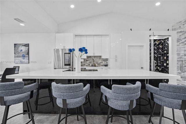 14651 SW 16th St, Davie, FL 33325