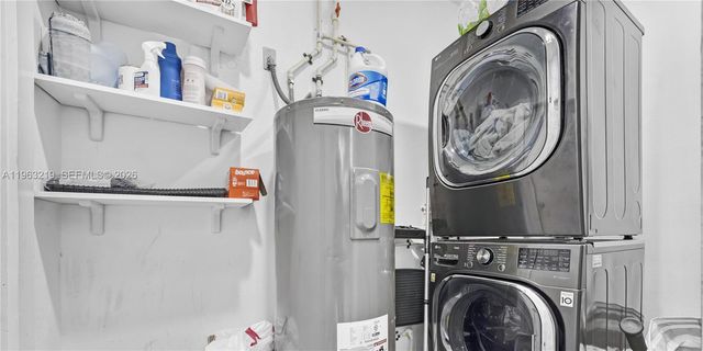 14651 SW 16th St, Davie, FL 33325