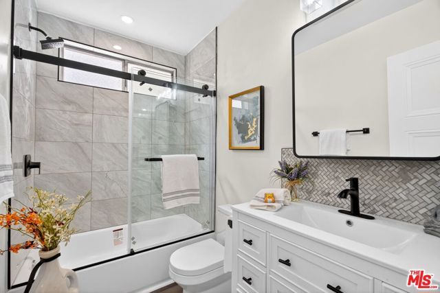 1522 S Centinela Avenue 101, Los Angeles, CA 90025
