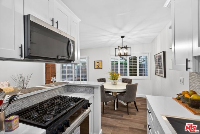 1522 S Centinela Avenue 101, Los Angeles, CA 90025