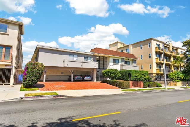 1522 S Centinela Avenue 101, Los Angeles, CA 90025