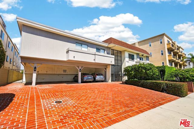 1522 S Centinela Avenue 101, Los Angeles, CA 90025