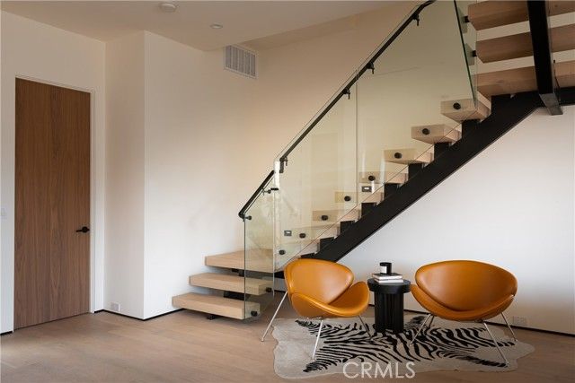 2221 West Starview Lane, Los Angeles, CA 90026