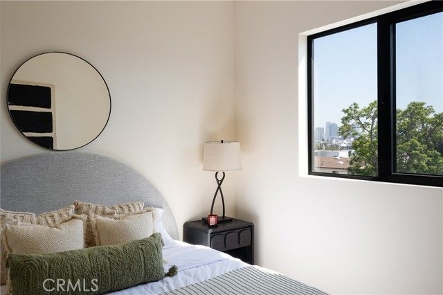 2221 West Starview Lane, Los Angeles, CA 90026