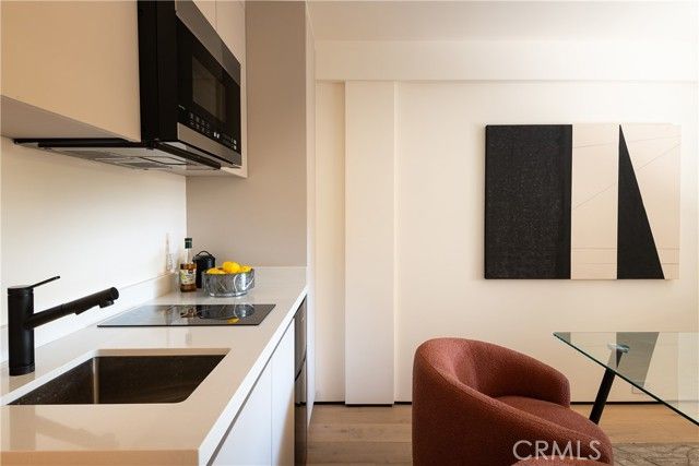 2221 West Starview Lane, Los Angeles, CA 90026