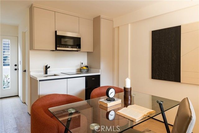 2221 West Starview Lane, Los Angeles, CA 90026