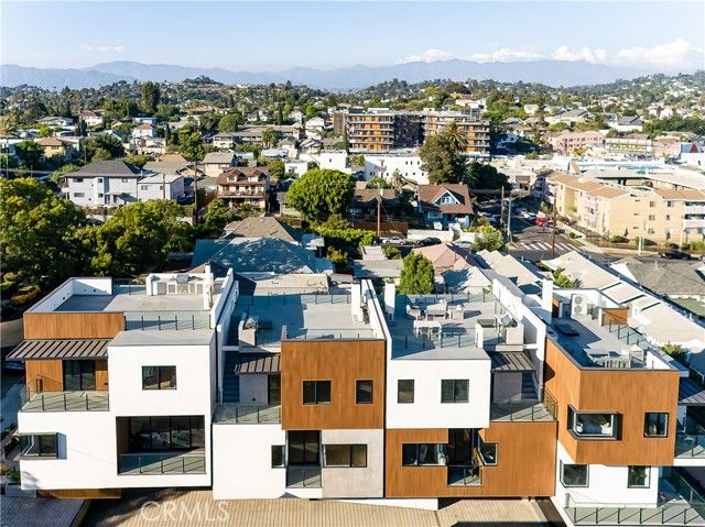 2221 West Starview Lane, Los Angeles, CA 90026