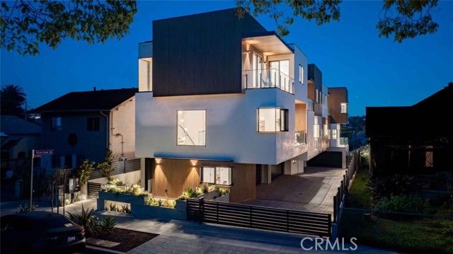 2221 West Starview Lane, Los Angeles, CA 90026