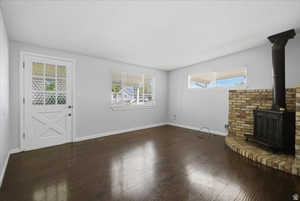 5042 S LEISURE LN, Taylorsville, UT 84129 — photo 3