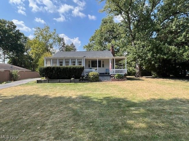 3320 Hudson Drive, Cuyahoga Falls, OH 44221