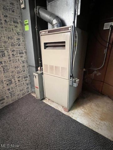 3320 Hudson Drive, Cuyahoga Falls, OH 44221