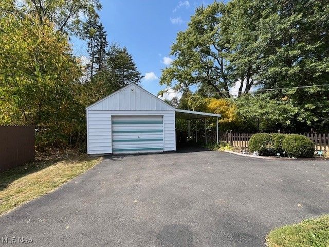 3320 Hudson Drive, Cuyahoga Falls, OH 44221