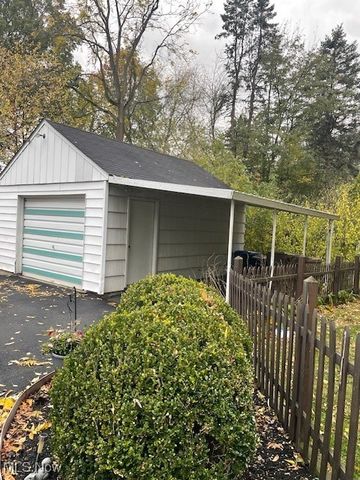 3320 Hudson Drive, Cuyahoga Falls, OH 44221