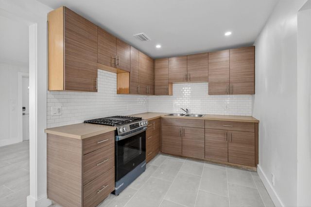 218 S C Street, Lake Worth Beach, FL 33460