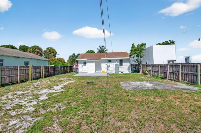 218 S C Street, Lake Worth Beach, FL 33460