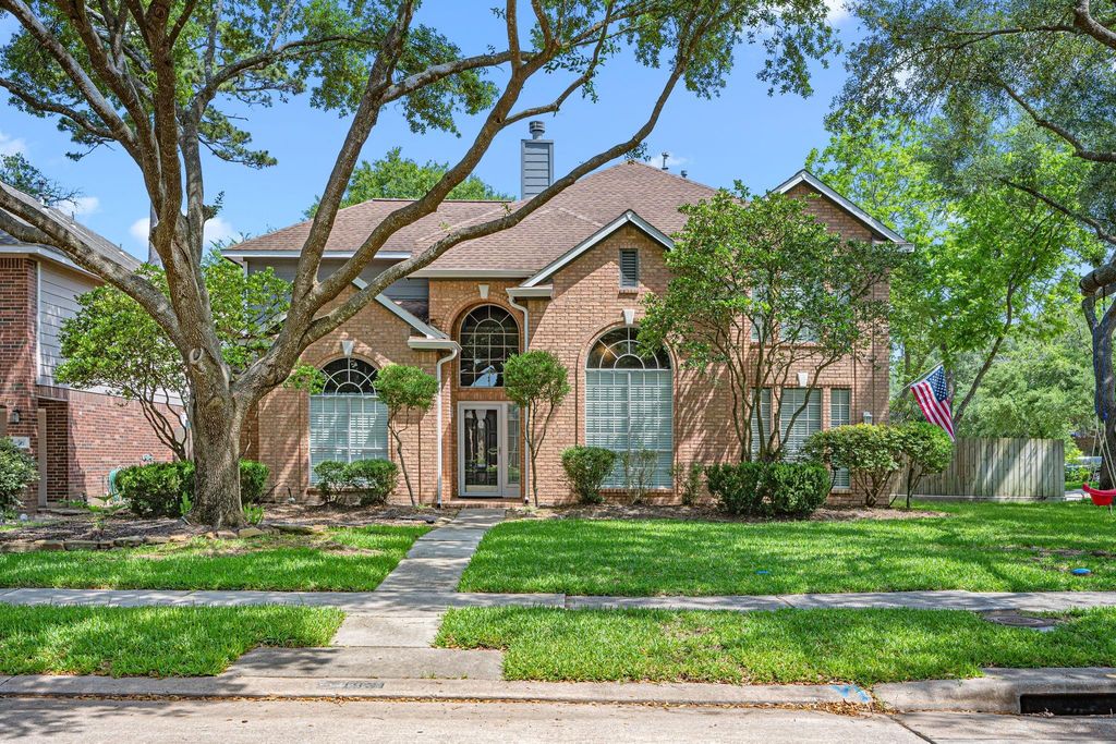 1931 Enchanted Park Drive, Spring, TX 77386