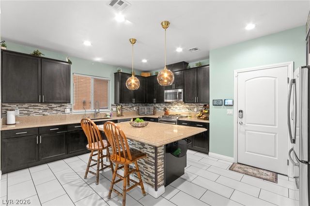 1409 Sandstone View Way, North Las Vegas, NV 89084