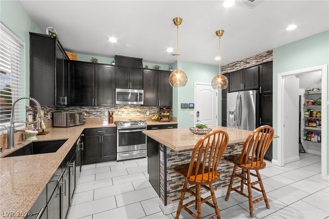 1409 Sandstone View Way, North Las Vegas, NV 89084