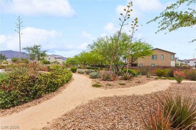 1409 Sandstone View Way, North Las Vegas, NV 89084