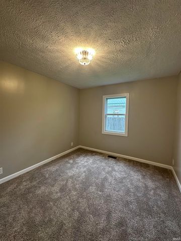 360 NE C Street, Linton, IN 47441