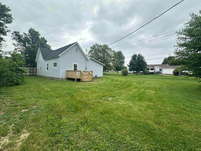 360 NE C Street, Linton, IN 47441