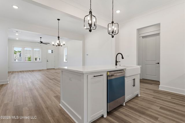 12236 Artisan Green Boulevard, Gulfport, MS 39503