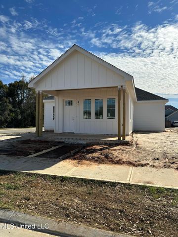 12236 Artisan Green Boulevard, Gulfport, MS 39503