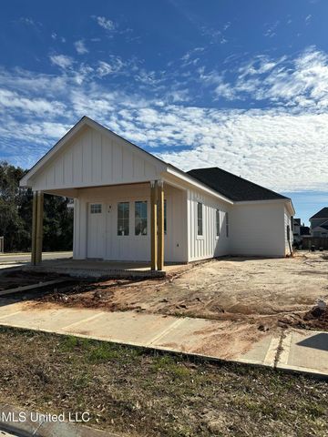 12236 Artisan Green Boulevard, Gulfport, MS 39503
