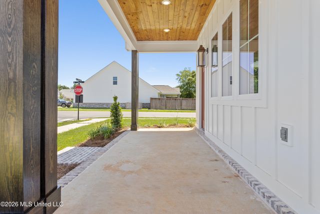 12236 Artisan Green Boulevard, Gulfport, MS 39503