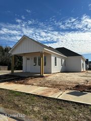 12236 Artisan Green Boulevard, Gulfport, MS 39503
