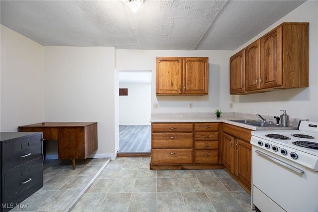 851 Cleveland Avenue, Orrville, OH 44667