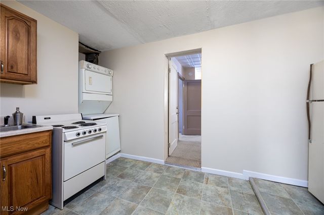 851 Cleveland Avenue, Orrville, OH 44667