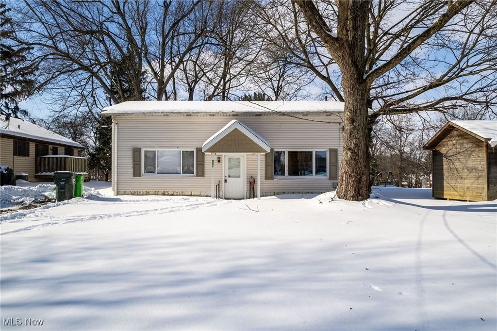 851 Cleveland Avenue, Orrville, OH 44667