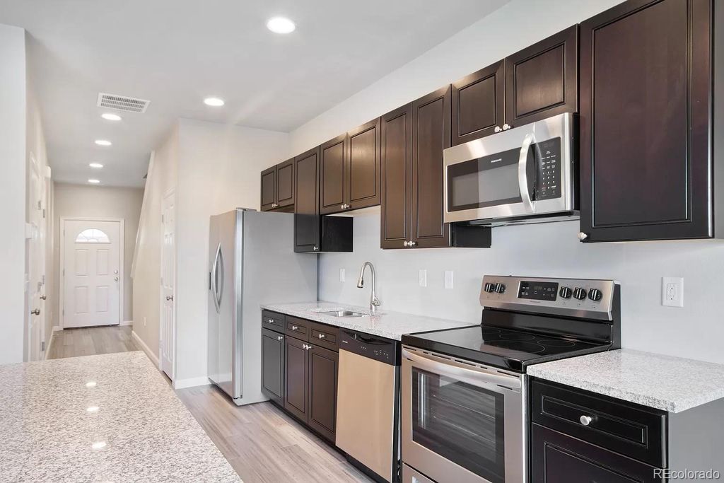 2631 N Sable Boulevard, Aurora, CO 80011