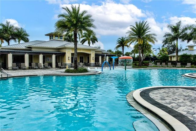 2612 Blossom WAY, Naples, FL 34120