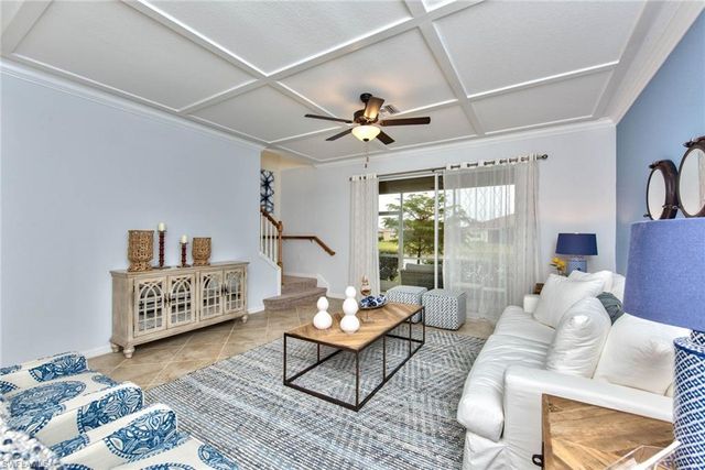 2612 Blossom WAY, Naples, FL 34120