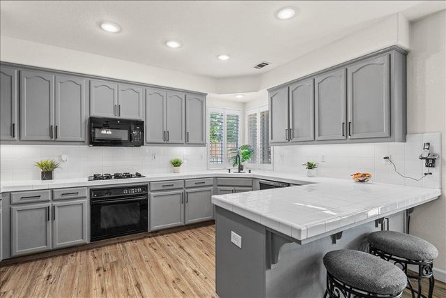 1164 Silver Brook Pl, Manteca, CA 95337