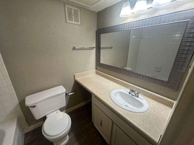 6729 Quail Hollow Ct Apt 3, Memphis, TN 38120