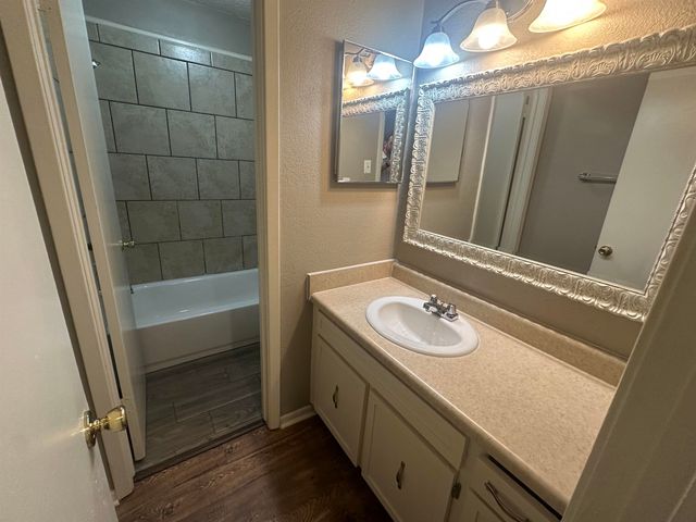 6729 Quail Hollow Ct Apt 3, Memphis, TN 38120