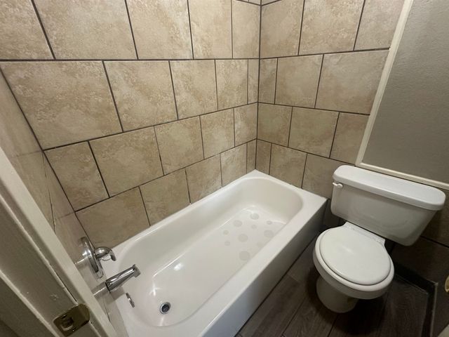 6729 Quail Hollow Ct Apt 3, Memphis, TN 38120