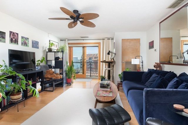 150 Lynnway 403, Lynn, MA 01902