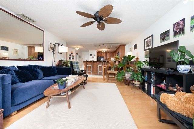 150 Lynnway 403, Lynn, MA 01902