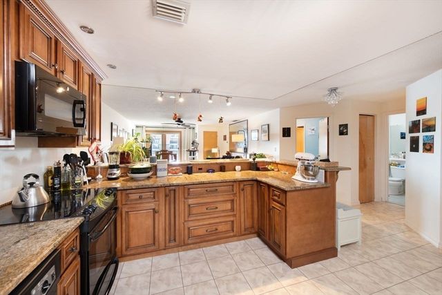 150 Lynnway 403, Lynn, MA 01902