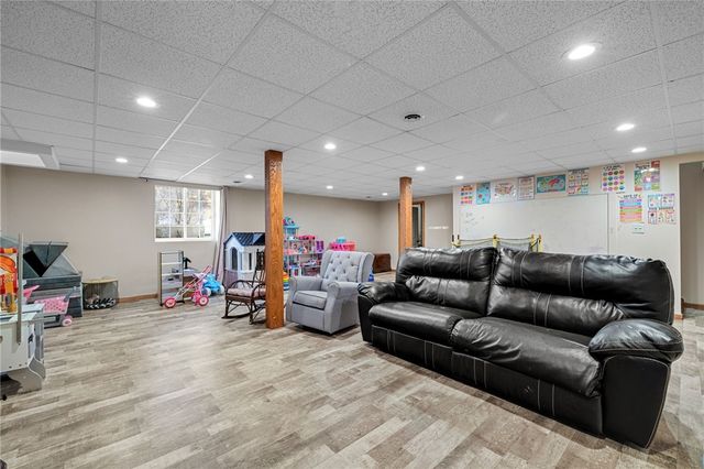 642 Portersville Road, Perry Twp, PA 16117