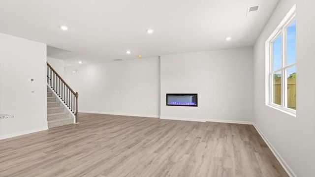 1841 Meadow Green Circle, Gainesville, GA 30501