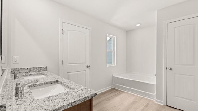 1841 Meadow Green Circle, Gainesville, GA 30501