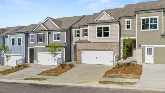 1841 Meadow Green Circle, Gainesville, GA 30501