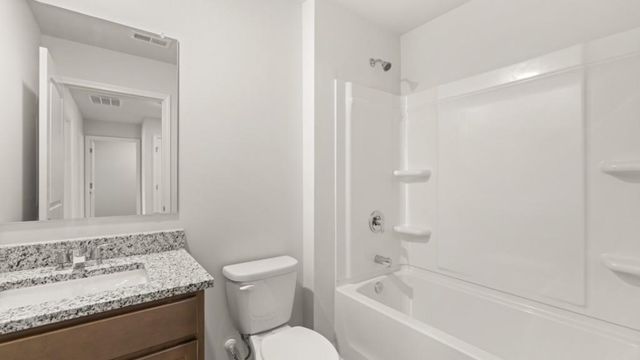 1841 Meadow Green Circle, Gainesville, GA 30501