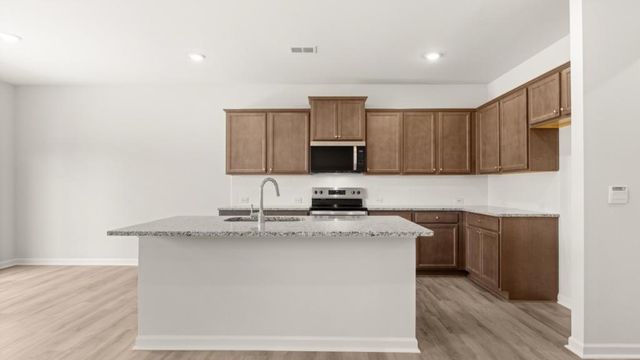 1841 Meadow Green Circle, Gainesville, GA 30501