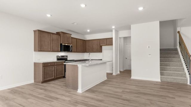 1841 Meadow Green Circle, Gainesville, GA 30501